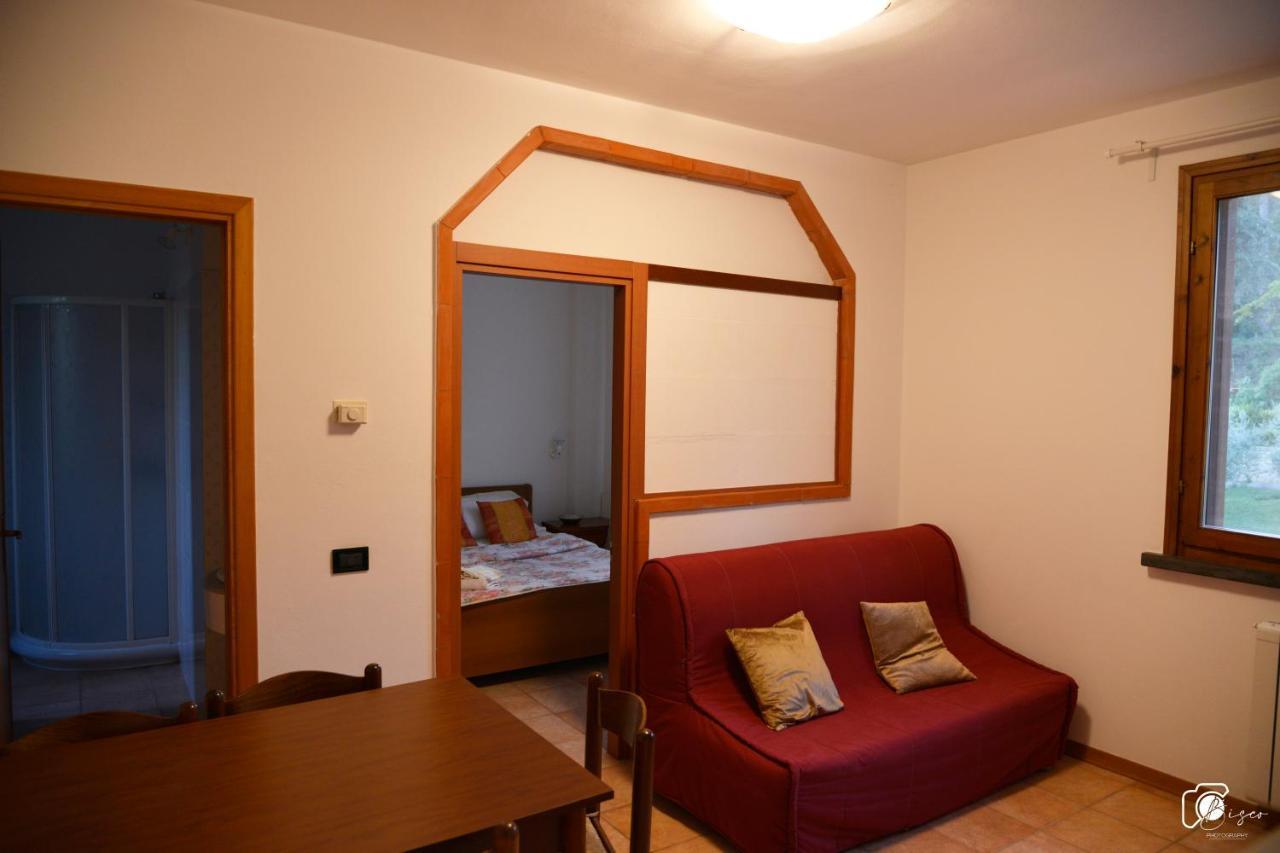 Casa Verde Country House Apartment Montescudaio Bagian luar foto